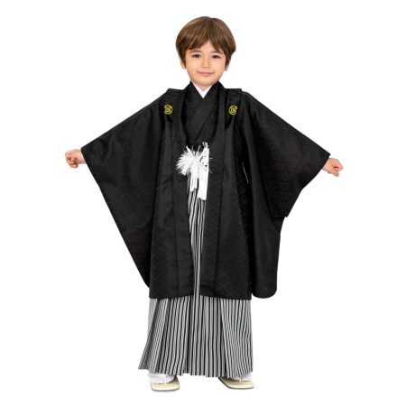 その他七五三　安田屋呉服店　正絹　黒紋付き　日本製　５歳　男の子　着物　羽織り　袴
